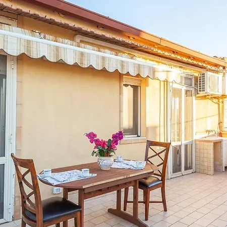 Apartment Casa Faro San Leone